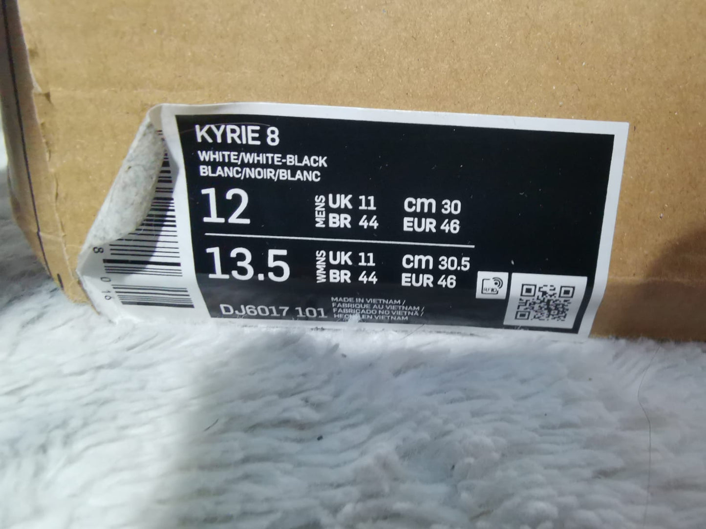 NIKE KYRIE talla 30.0